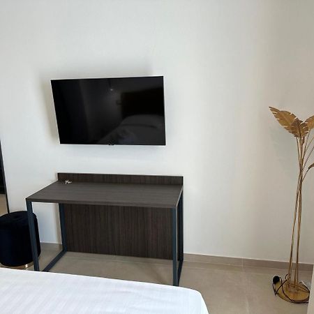 Amani Chic Rooms Olbia Exterior photo