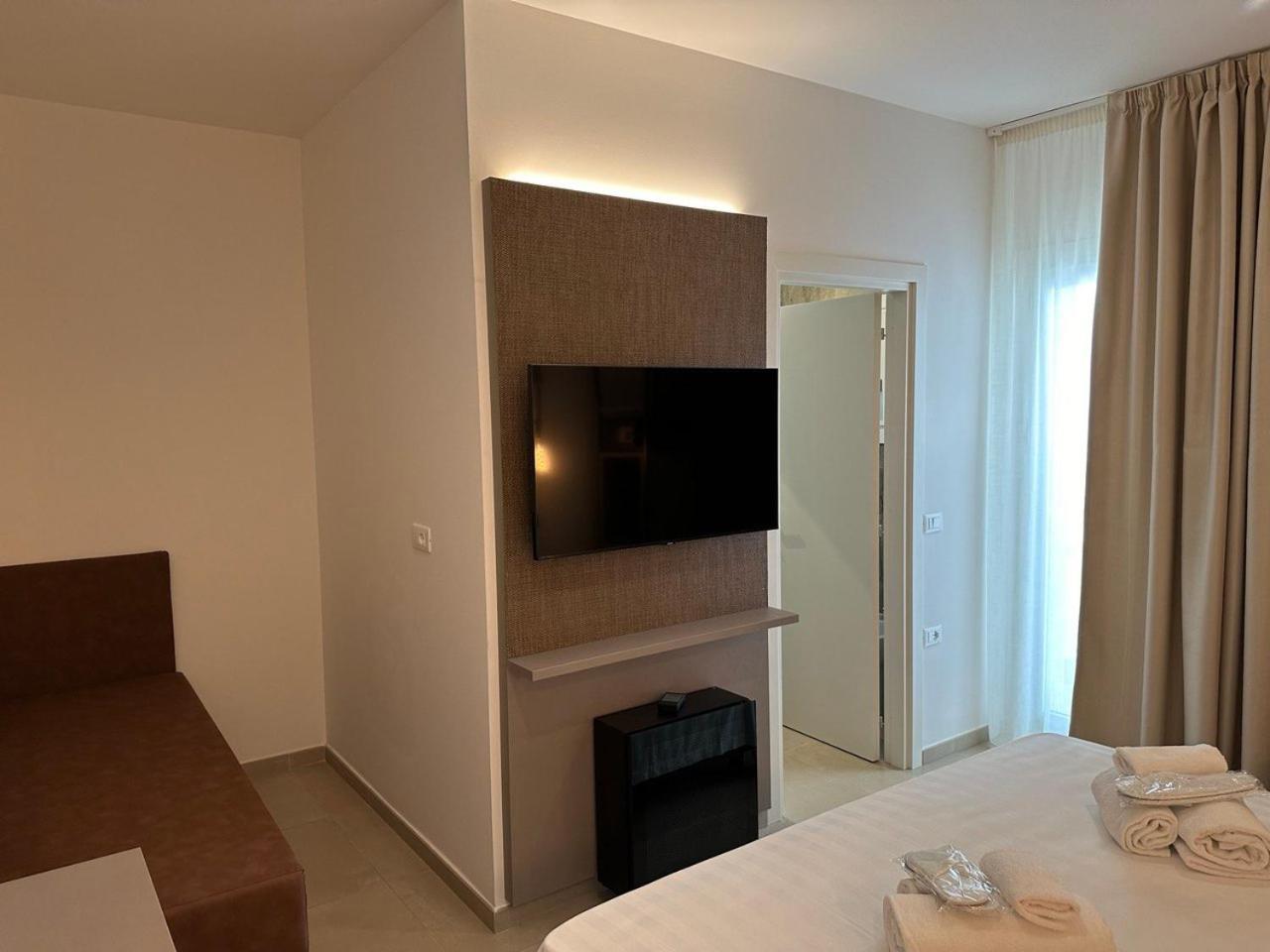 Amani Chic Rooms Olbia Exterior photo