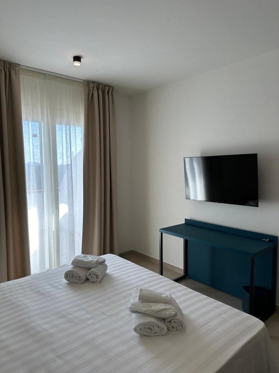Amani Chic Rooms Olbia Exterior photo