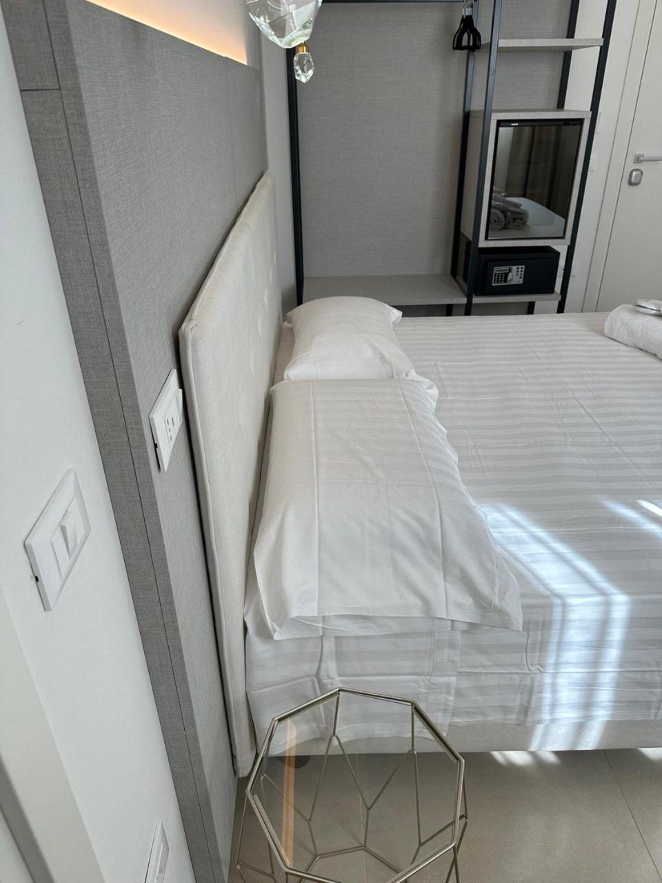 Amani Chic Rooms Olbia Exterior photo