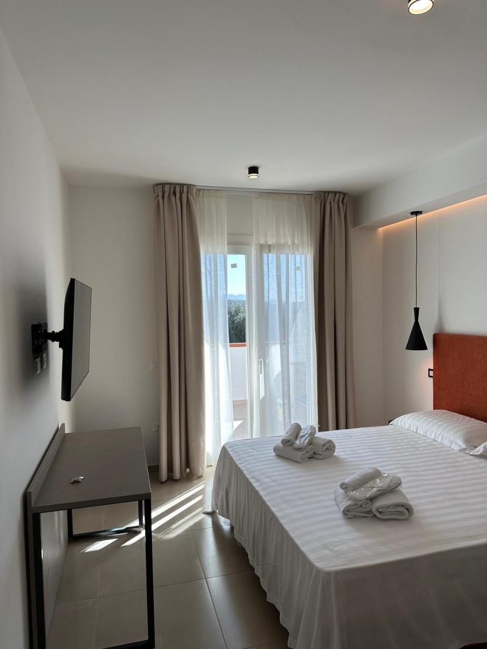 Amani Chic Rooms Olbia Exterior photo
