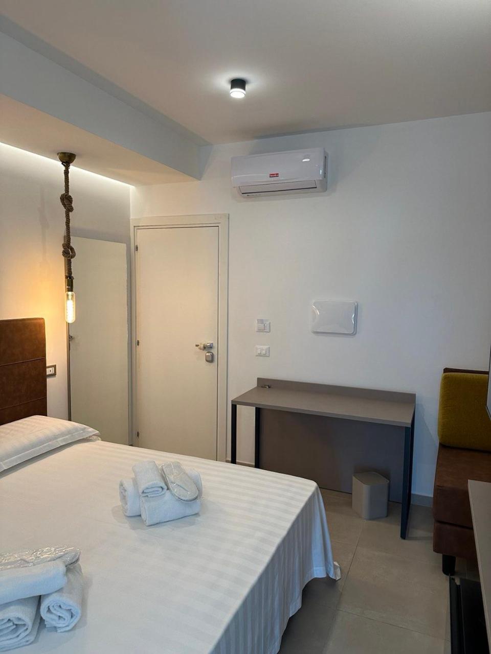 Amani Chic Rooms Olbia Exterior photo