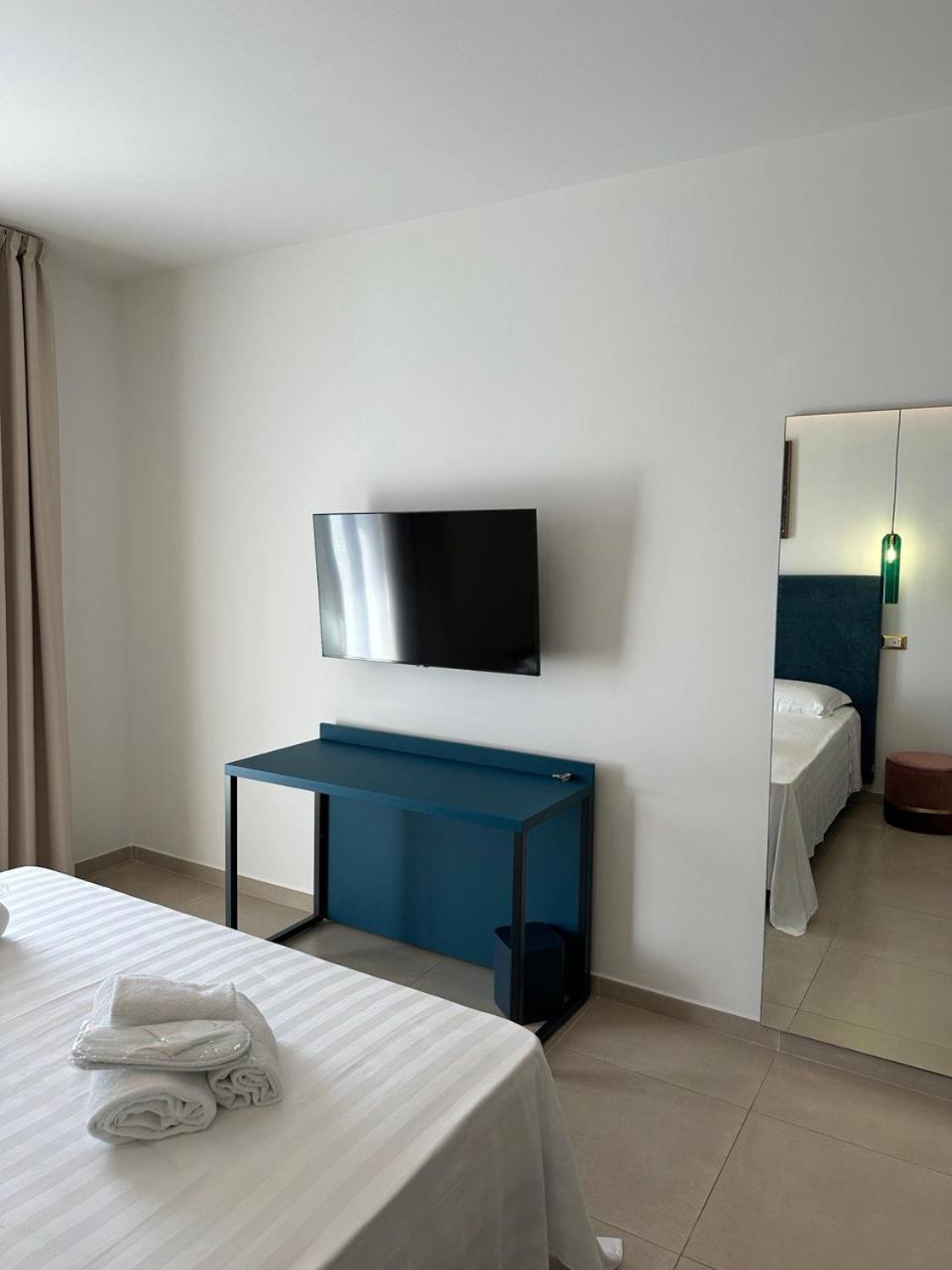 Amani Chic Rooms Olbia Exterior photo