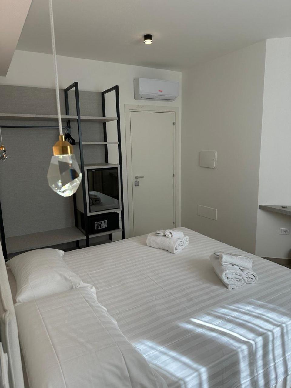 Amani Chic Rooms Olbia Exterior photo