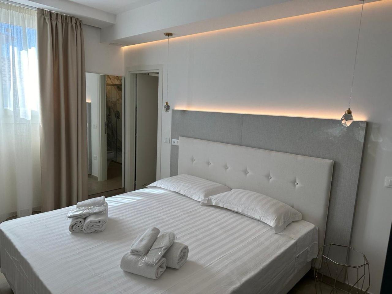 Amani Chic Rooms Olbia Exterior photo