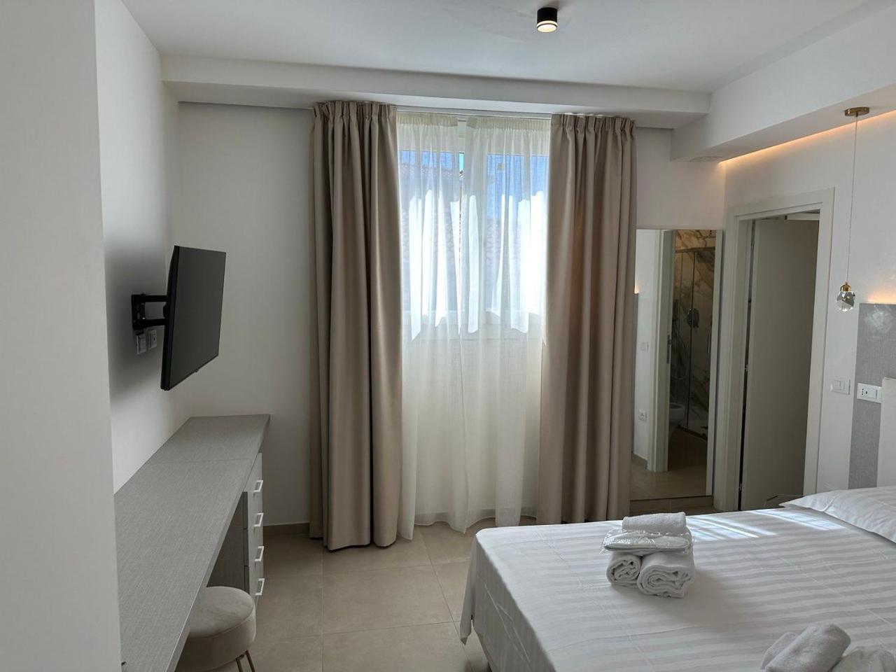 Amani Chic Rooms Olbia Exterior photo