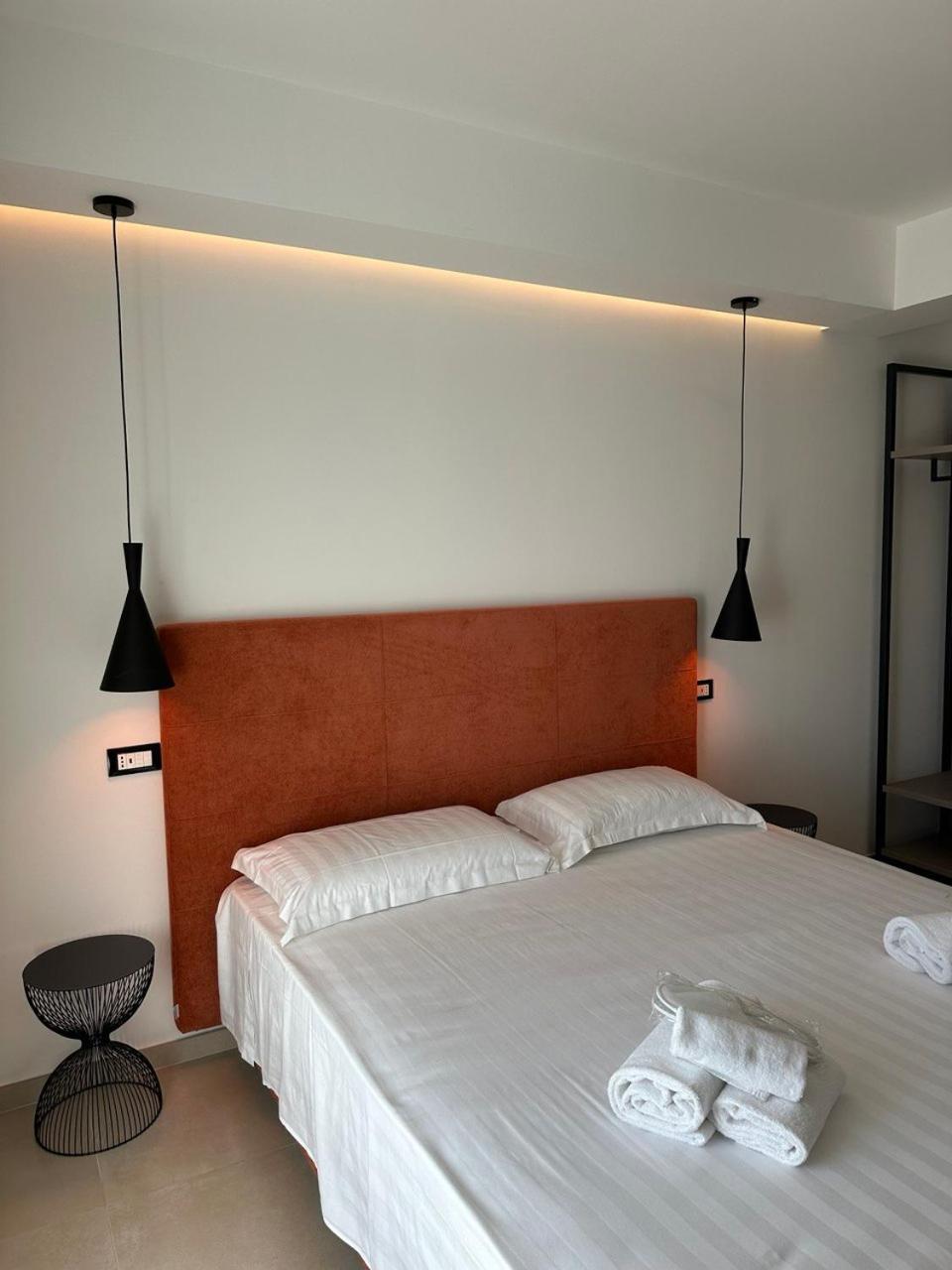 Amani Chic Rooms Olbia Exterior photo