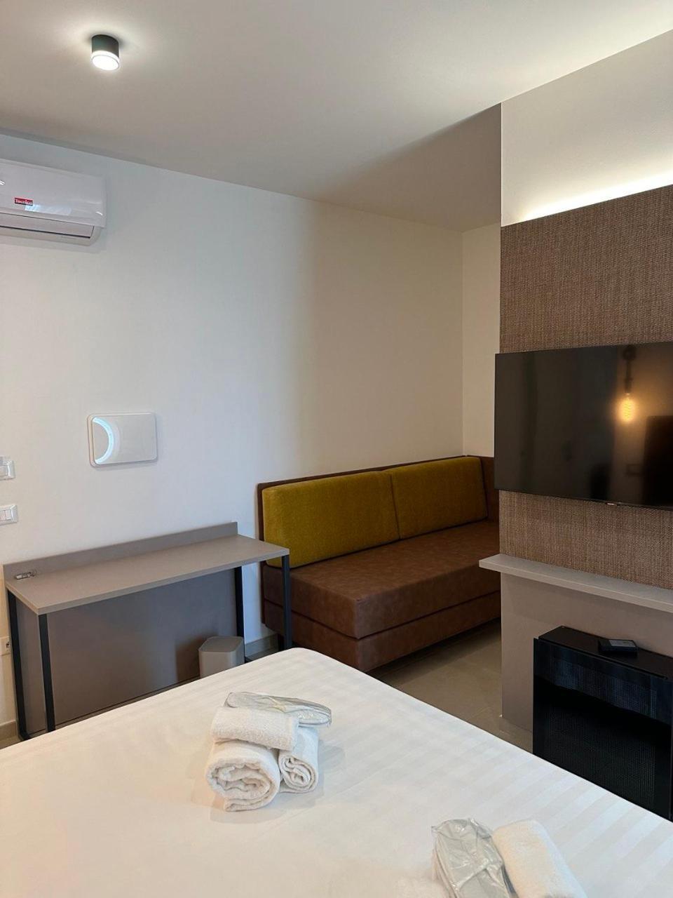 Amani Chic Rooms Olbia Exterior photo